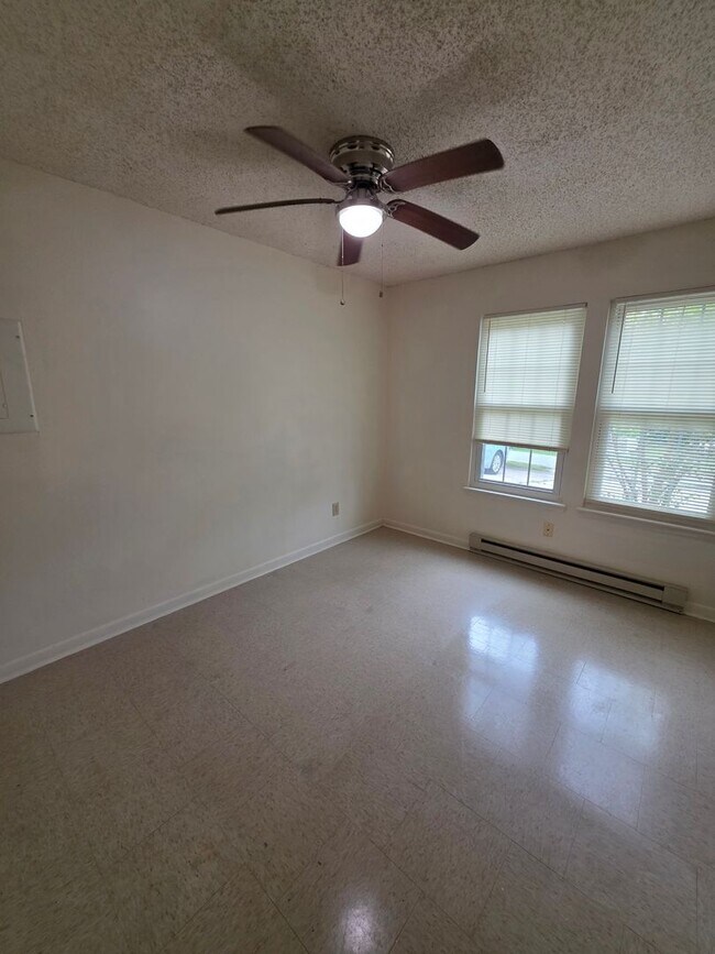 Building Photo - 3119 Bowers Ave