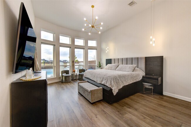 Building Photo - 1815 Longcroft Ln