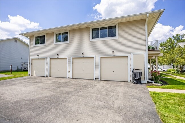 Building Photo - 678 Eastbrooke Ln