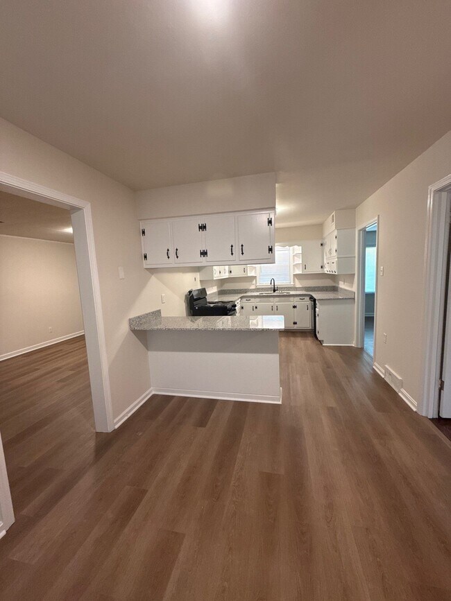 Building Photo - 35 Wiley Dr