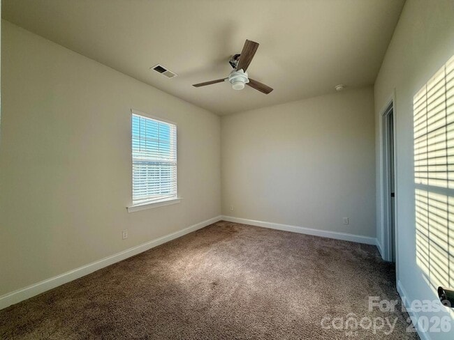 Building Photo - 1722 Spears Dr NW