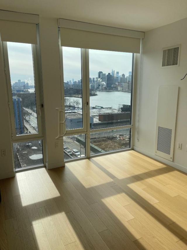 Building Photo - 1 bedroom in ASTORIA NY 11102