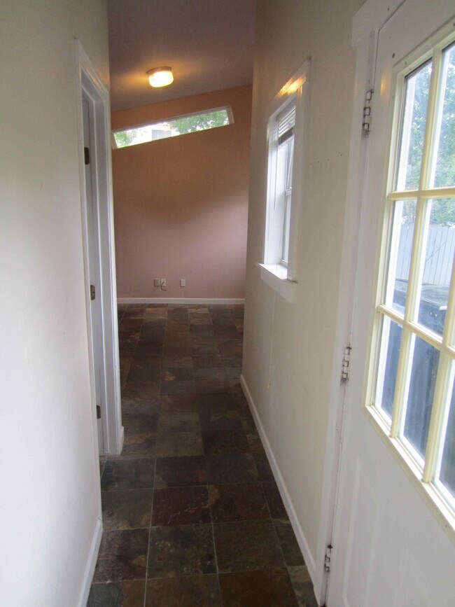 Building Photo - 5001 Duval St