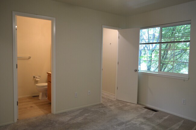 Primary Bedroom - 1950 NE Derek Dr