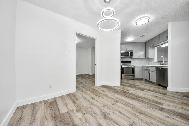Building Photo - 11627 Bowlan Ln