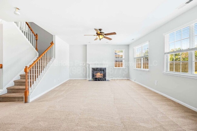 Building Photo - 9621 Cheery Meadow Dr