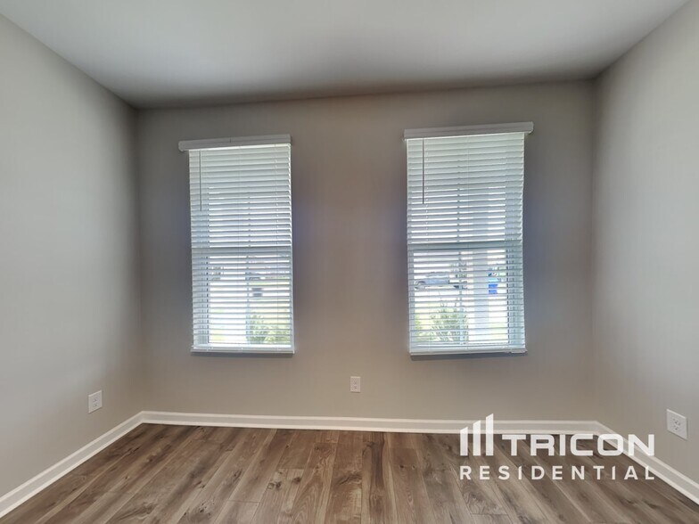 Building Photo - 3119 White Hbr Dr