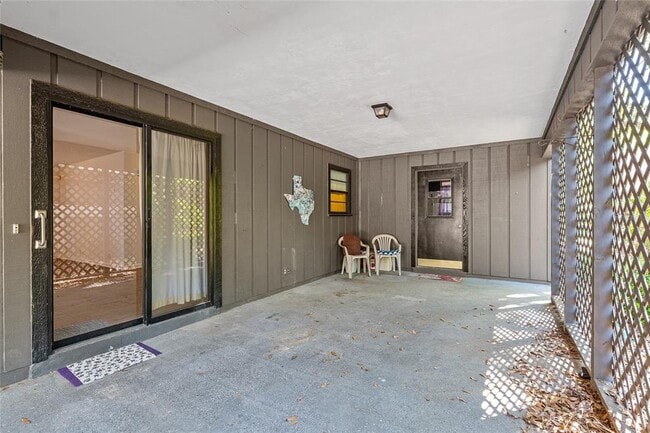 Building Photo - 8479 NW 38th Dr