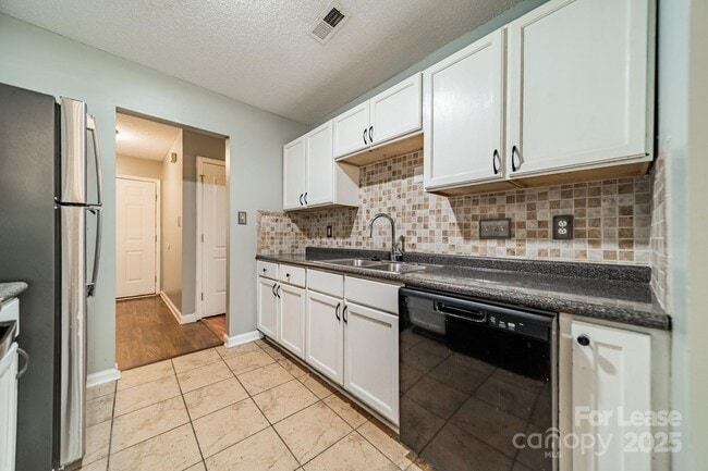 Building Photo - 8027 Sherington Way
