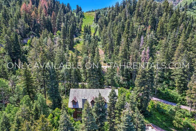 Building Photo - 2718 Stewart Rd