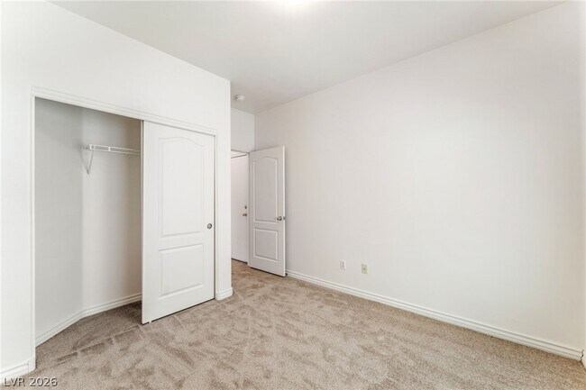 Building Photo - 2621 Lazy Leopard Ct