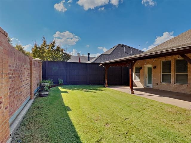 Building Photo - 2214 Frio Dr