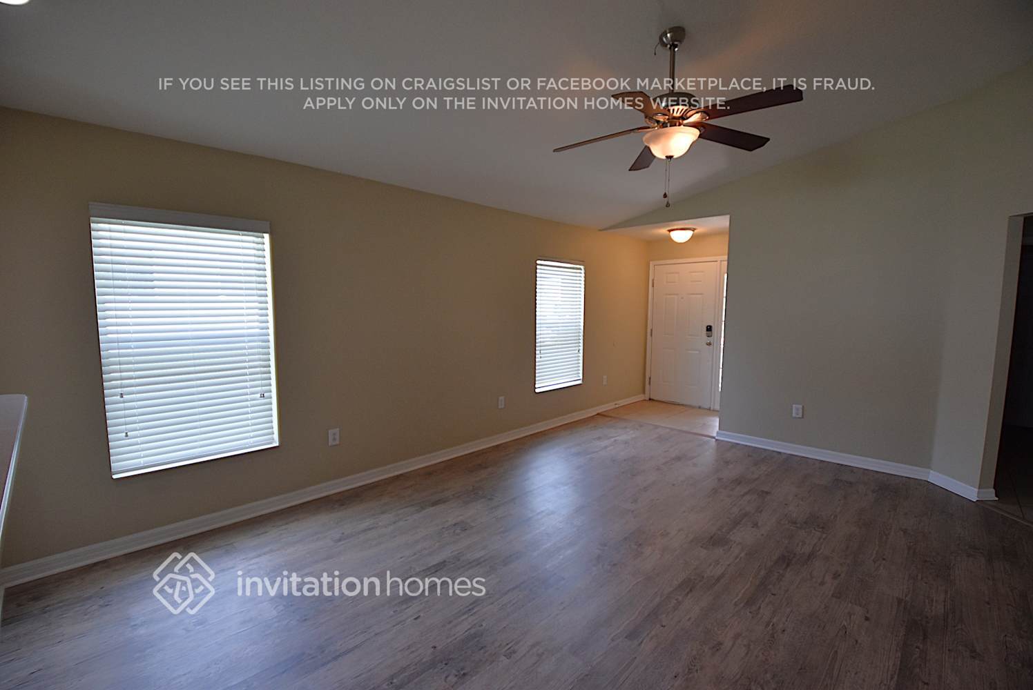 Building Photo - 8222 Summer Wood Ln