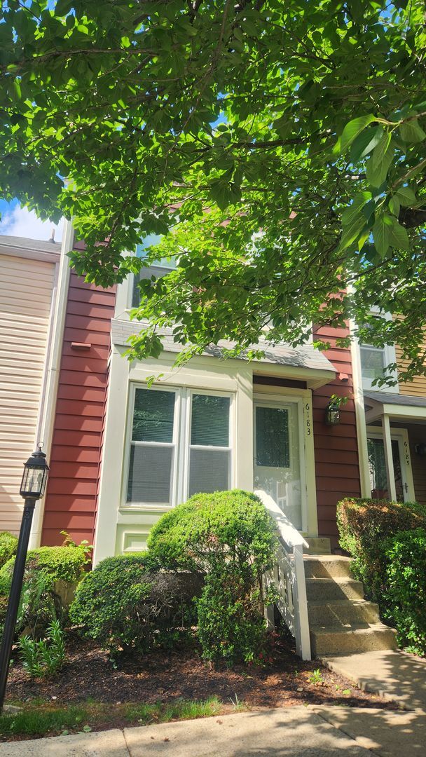 Building Photo - Convenient Location and Great Price!