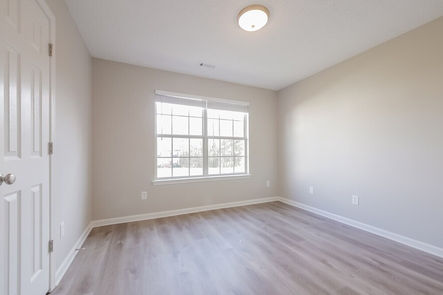 Building Photo - 422 Limerick Way
