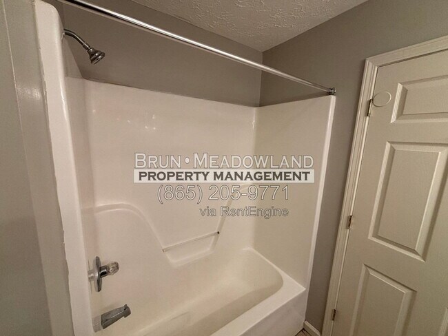 Building Photo - 820 Calypso Way