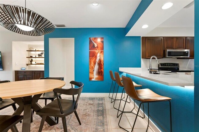 Building Photo - 5797 Avista Dr