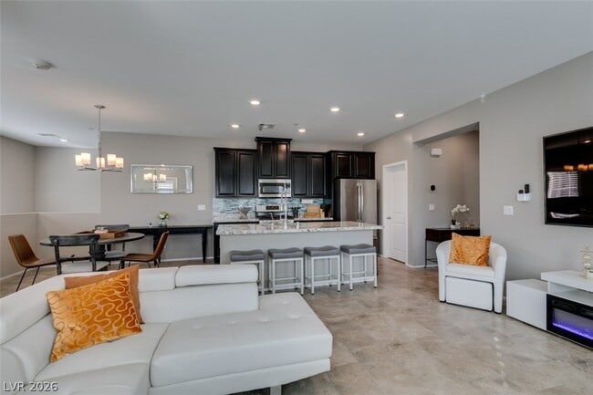 Building Photo - 545 Teovani St