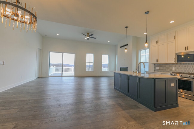 Building Photo - 35 Lookout Rdg