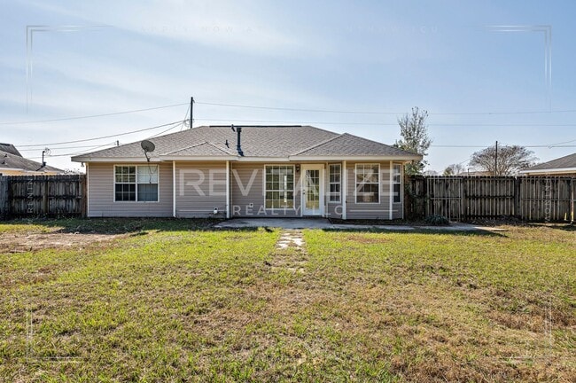 Building Photo - Charming 3-Bed 2-Bath Brick Home in West Mobile