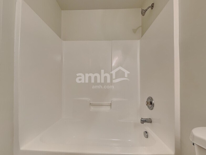 Building Photo - 10524 Dominion Village Dr