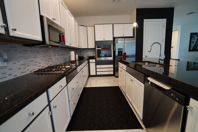 Building Photo - 15750 Longboat Key Dr