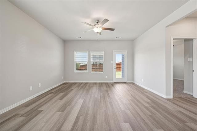 Building Photo - 916 Tulip Trl