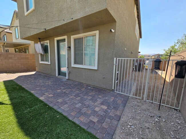Building Photo - Corner Lot in Southwest Las Vegas