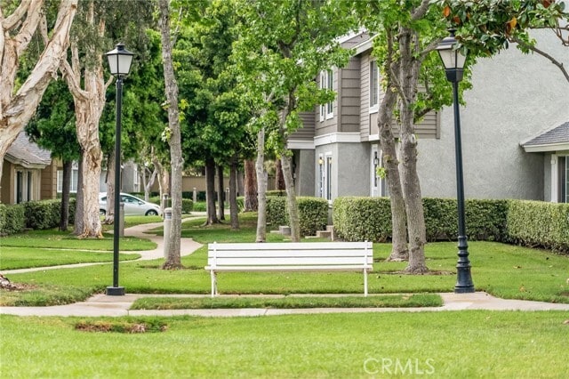 Building Photo - 16 Fox Hollow