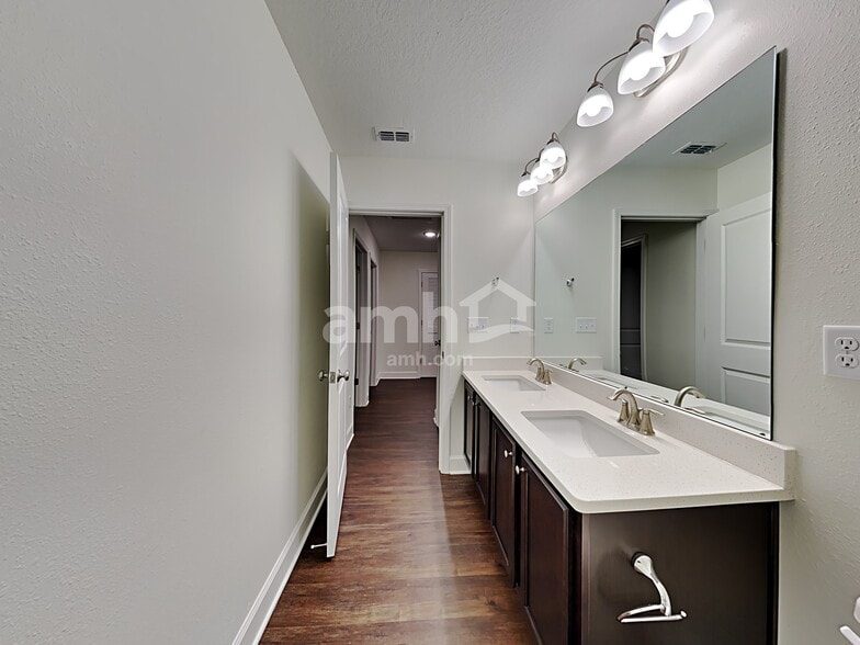 Building Photo - 2462 Sapp Rd