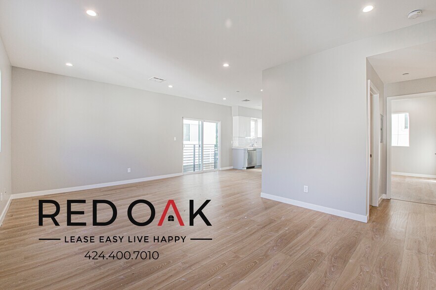 Building Photo - 4506 Esmeralda St