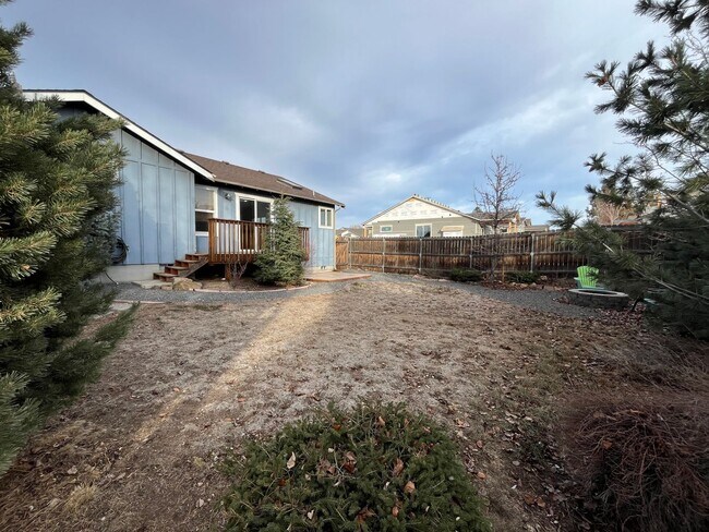 Building Photo - Single Level Home Close to Mountain View High School