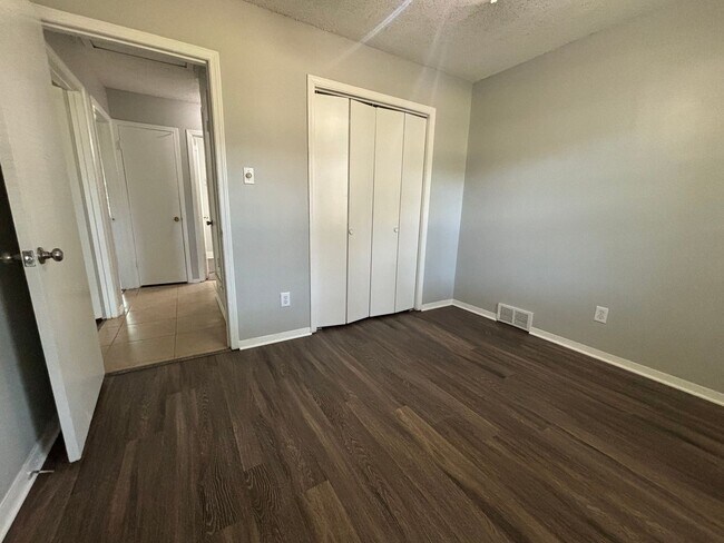 Building Photo - Register your account with Rently to sched...