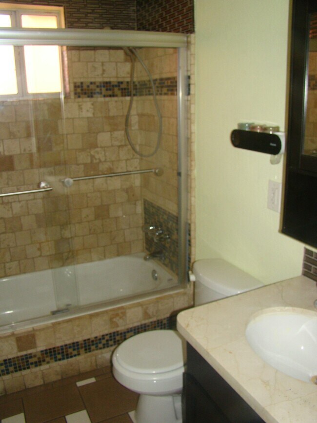 Building Photo - 4708 E Caballero St