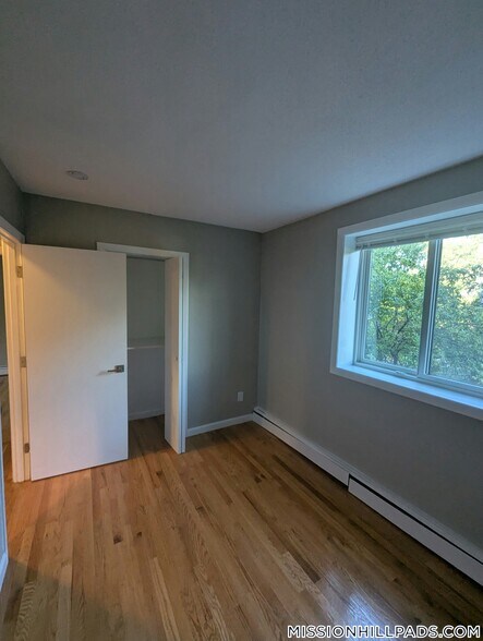 Building Photo - 226 Parker Hill Ave