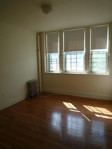 Building Photo - 1625 Commonwealth Ave