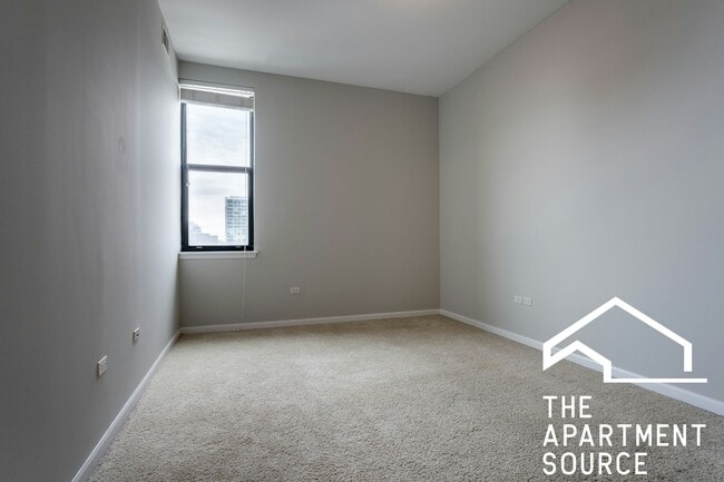 Building Photo - 1464 S Michigan Ave