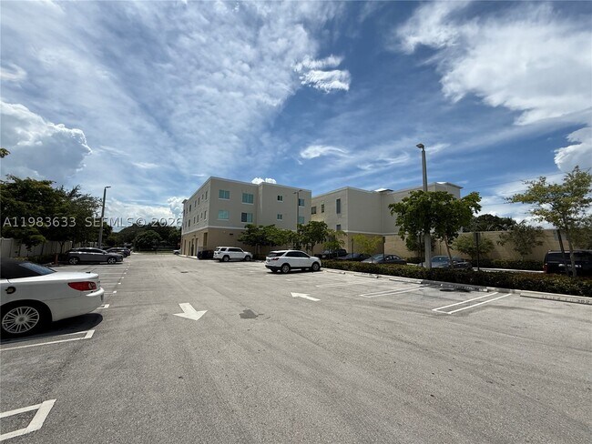 Building Photo - 5978 SW 64th St
