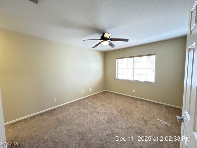 Building Photo - 2607 Country Maple Ave