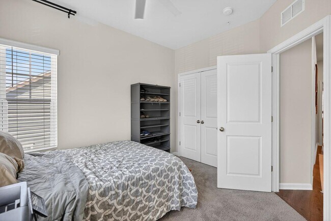 Building Photo - 10129 Kings Grove Wy