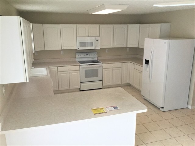 Building Photo - 6486 Cumberland Lake Ct