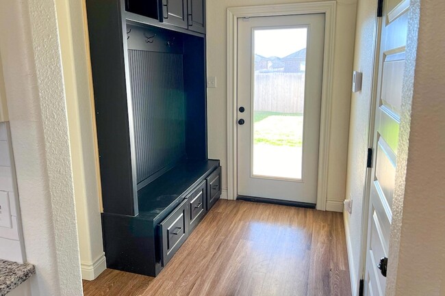 Building Photo - 4709 125th St