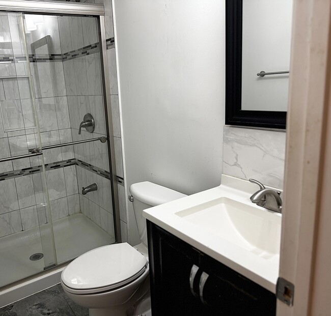 Building Photo - 1534 Revere Cir