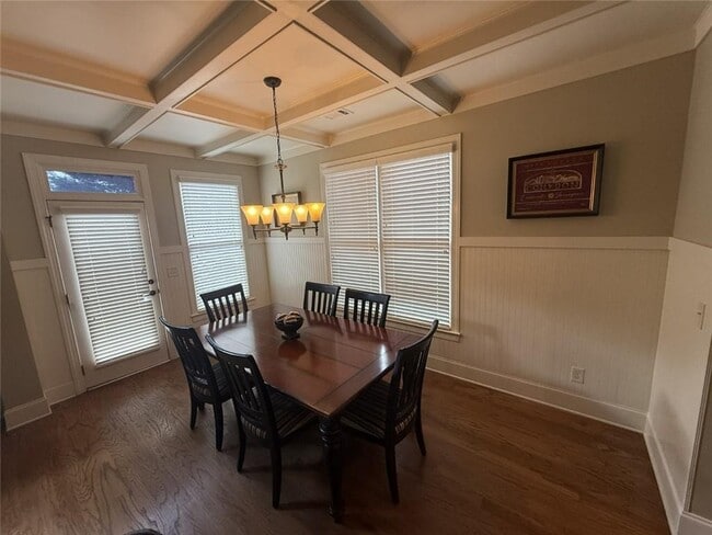 Building Photo - 1125 Walters Cir