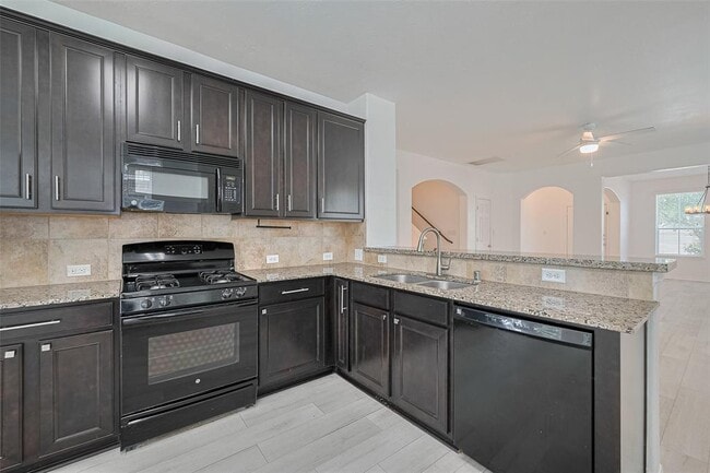 Building Photo - 23611 Plantation Pines Ln