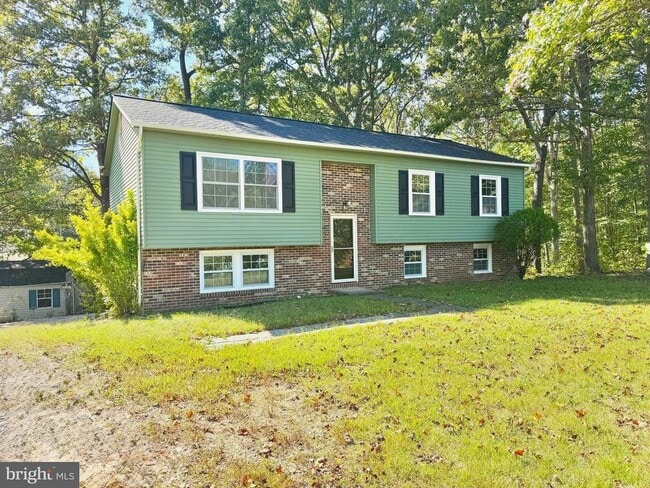 Building Photo - 2 Kelly Ct