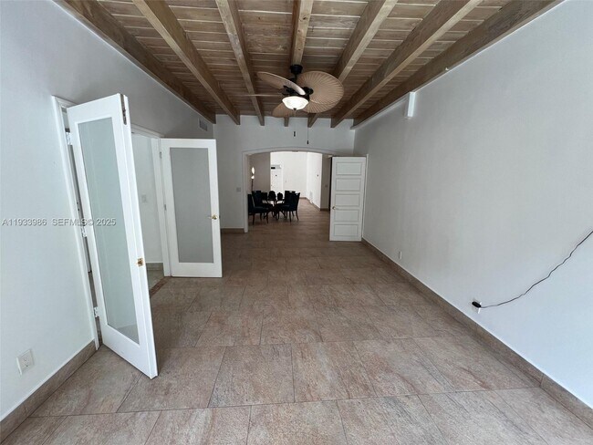 Building Photo - 4575 Post Ave