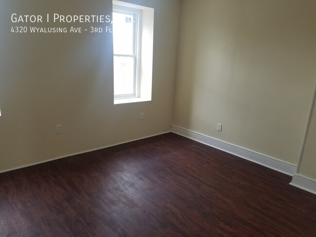 Building Photo - 4320 Wyalusing Ave