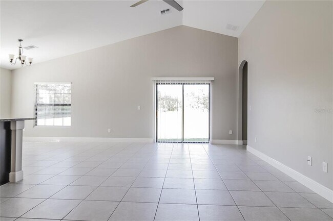 Building Photo - 327 Anchovie Ct