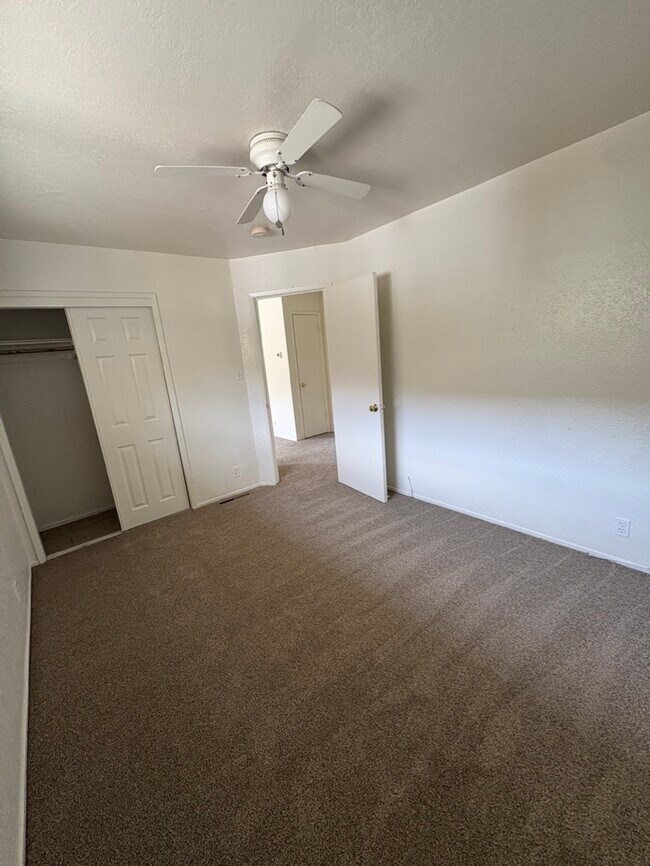 Building Photo - 3955 Princeton Dr